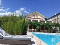 Logis Hôtel Restaurant le 1050 Hotels in Tence