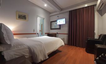 Ephira Hotel Room