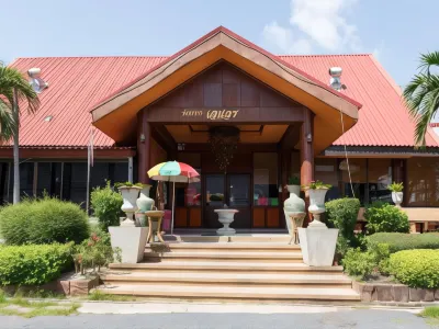 Suanpa Resort Các khách sạn gần Wat Na Bua