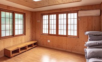 Yangsan Happy House Pension