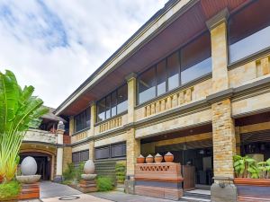 OYO Townhouse Oak Maxi Hotel Legian