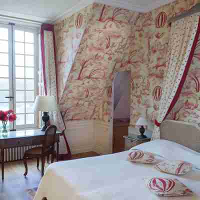 Chateau-Hotel de Bourron Rooms