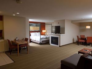 Hawthorn Suites by Wyndham Erie