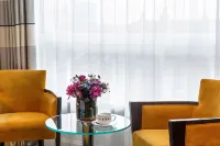Auteuil Manotel - Romantic
