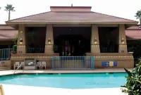 La Quinta by Wyndham Pomona Hotels in Pomona
