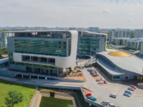 โรงแรมราอีย่า & ศูนย์ประชุมคูชิง โรงแรมในกูชิง