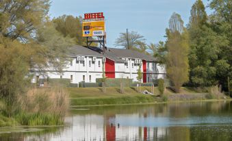 The Originals Access, Hôtel Bordeaux Lac