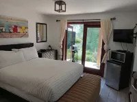 Lunar Cove Inn