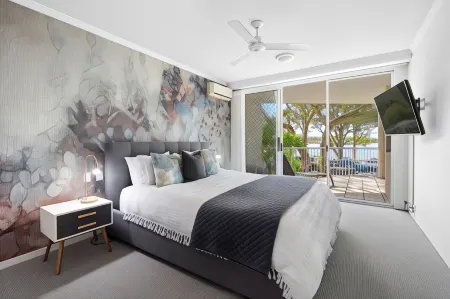 Noosa Outrigger Beach Resort