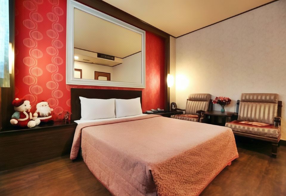 1. Hotel Le..