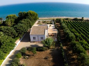 Jabia Beach House - Villa on the Beach - Private Beach