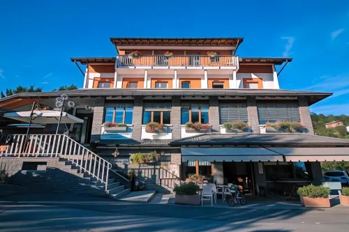 Albergo Moderno & Spa Hotels in Fuipiano Valle Imagna
