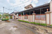 RedDoorz Syariah Near Alun Alun Sumedang Các khách sạn ở Sumedang Selatan