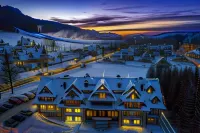 Gold Hotel