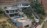 Villa Nayanika, Dago - by Hi Villas