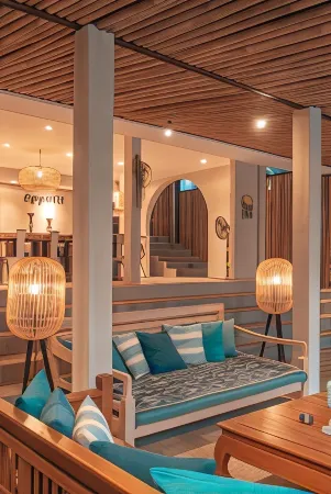 Villa Navi - When a Butterfly Sits on a Flower