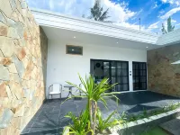 Ubu Villa Prambanan Hotels in Prambanan