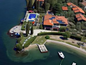 Hotel Sailing Center