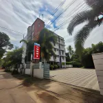 Four Squares Inn Pirappancode Sree Krishna swami Temple pond 주변 호텔