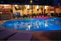 Italia Hotel - Swimmingpools