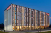 Hampton by Hilton Riga Airport Hotel berhampiran Rīgas Svētās Marijas Magdalēnas baznīca