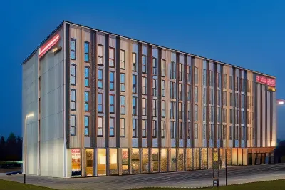 Hampton by Hilton Riga Airport Hotels near Dzelzceļa šķērsošanas vieta gājējiem