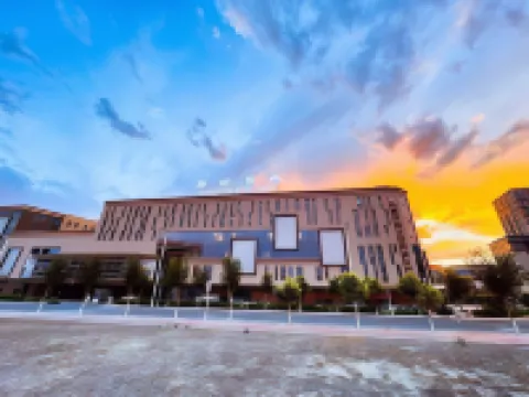 Rezen Select Hotel Hotels in Karamay