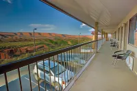The Noor Hotel - vue sur la montagne