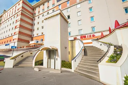 Ibis Paris la Défense Courbevoie Отели рядом с достопримечательностью «Парк Бекон»