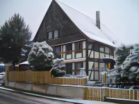 Cozy Apartment in Löwensen Lower Saxony with Private Terrace Hotel dekat Hufeland Therme
