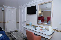 4 Sisters Inn Hotels in Epping