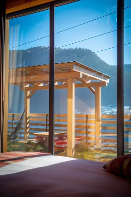 Svaneti Countryside 2 Chalet فنادق في Mestia