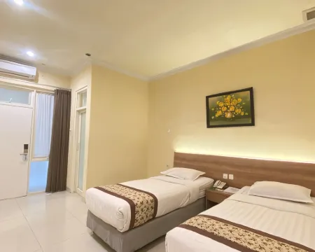 Riverstone Hotel & Cottage Hotels in Batu Sub-District