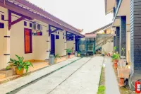 오요 960 코스트 & 홈스테이 911