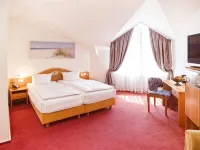 Hotel Daenischer Hof Altenholz by Tulip Inn