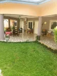 Nana Adu's Guesthouse Các khách sạn gần Jackson's Park