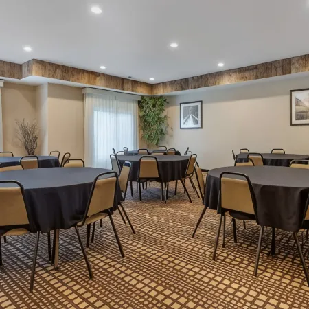 Comfort Inn & Suites