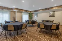 Comfort Inn & Suites Hotels in Blue Ridge