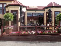 Central Springs Inn - breakfast