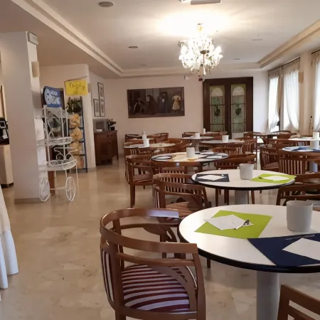 Hotel Sabra