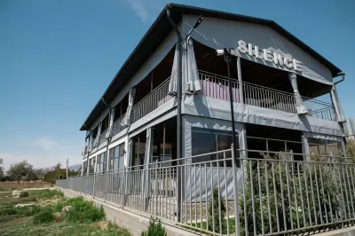 Silence Hotel