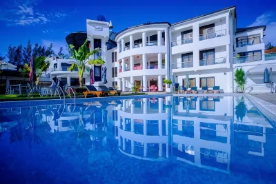 The Manor Hotel