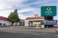 Quality Inn on Historic Route 66 Hotel dekat Calico Ghost Town