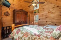 Bear Paw Trail Hotels in Sevier County