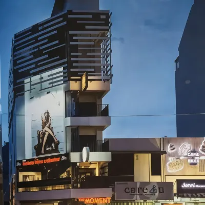 Minima 8 โรงแรมใกล้สเตรทส์ คีย์