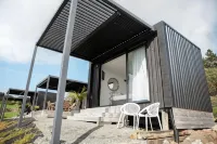 Aotearoa Surf Eco Pods فنادق في 