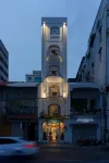 Zeus Living - City Central Hotel in zona Cafe EON