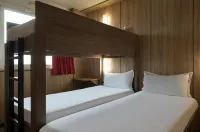 The Originals Access Aéroport, Hôtel Aurillac Hotel a Naucelles