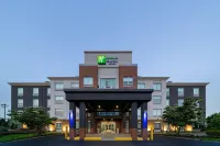 Holiday Inn Express & Suites Woodbridge Hotels in Woodbridge