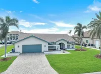 Oceanfront Retreat in Fort Myers - 3 Bedrooms, Private Pool